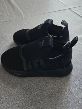 adidas gazelle silver green womens adidas Kid's NMD R1 Grade School main image 0